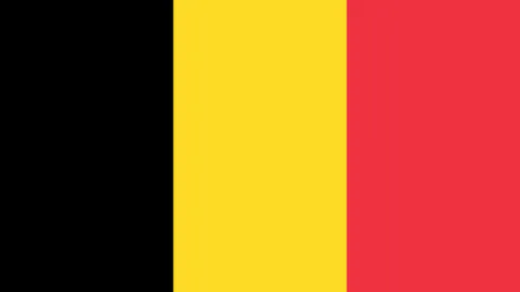 国足后腰双星助力攻入5球，绝佳组合受冷落，伊万或因分歧向足协公开道歉？